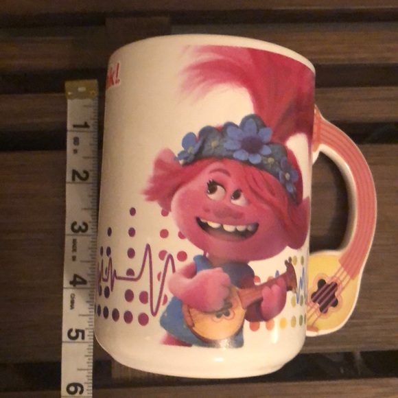 ✨Last 1✨ NWT Trolls Poppy Mug - Picture 5 of 6